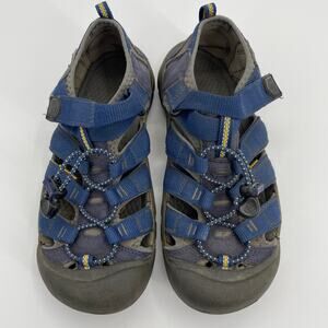 KEEN Big Kids Newport Sandal Size 6 Blue Adjustable Hiking Water Closed Toe Shoe